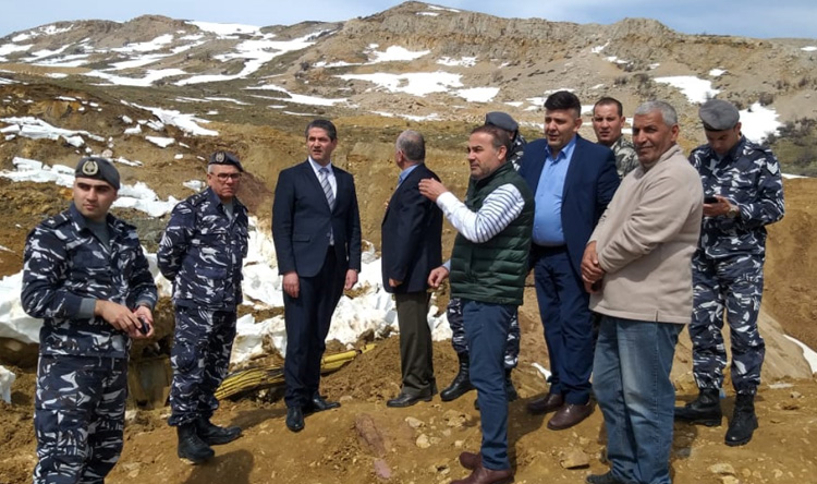 أبو جوده يتابع أعمال طريق زحلة - ترشيش