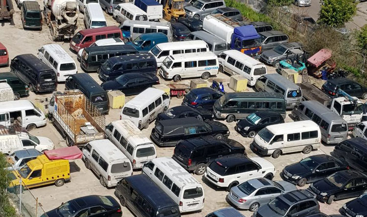 بالصور: احتجاز 105 سيارات مخالفة في الضاحية