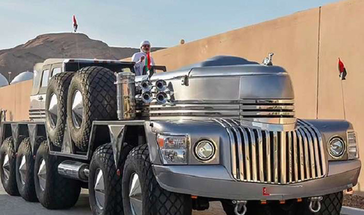 بالفيديو: "وحش جوال"