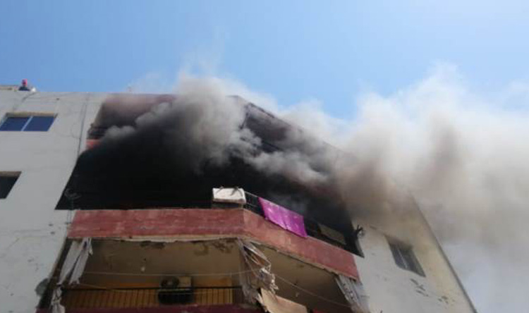 اخماد حريق في صور