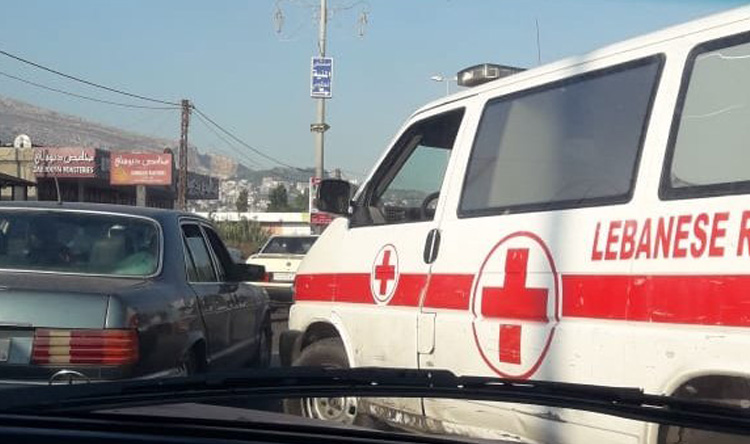 بالصور: حادث سير على أوتوستراد المنية