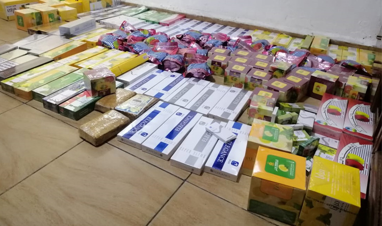 توقيف شخصين لبيعهما التنباك المهرب في صيدا