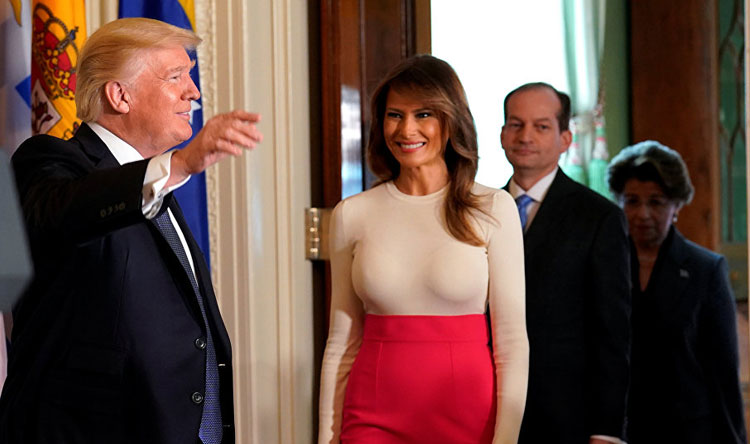 بالفيديو: ميلانيا ترمب عارية في البيت الأبيض!