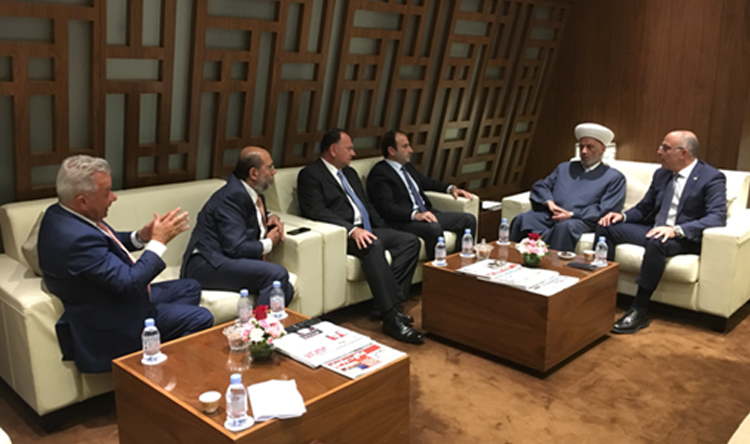 دريان وصل إلى أبو ظبي للمشاركة في مؤتمر عن الأقليات المسلمة