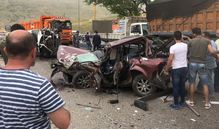 نقل 3 جرحى إلى مستشفى شتورا إثر حادث سير على طريق ضهر البيدر