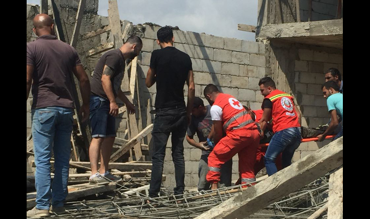 إصابة 4 عمال بجروح بإنهيار سقف في مبنى قيد الانشاء في صيدا