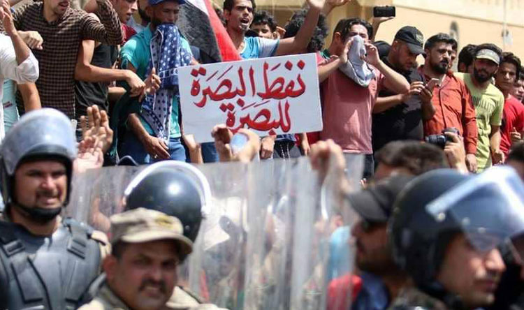 قتلى بإحتجاجات العراق.. والأمن يتحدث عن "إنعدام الخيارات"