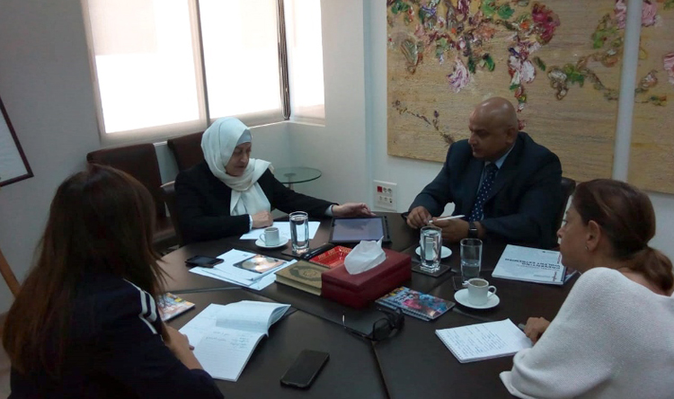 الحريري استقبلت المدير الإقليمي للبنك الدولي وتفقدت الدورة الصيفية لمؤسسة الحريري في خان الإفرنج