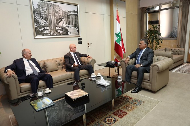إبراهيم إستقبل فنيانوس ووفدًا من الحكومة البولندية
