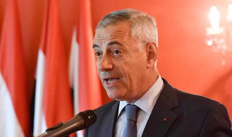 هل استقال القاضي جان فهد؟