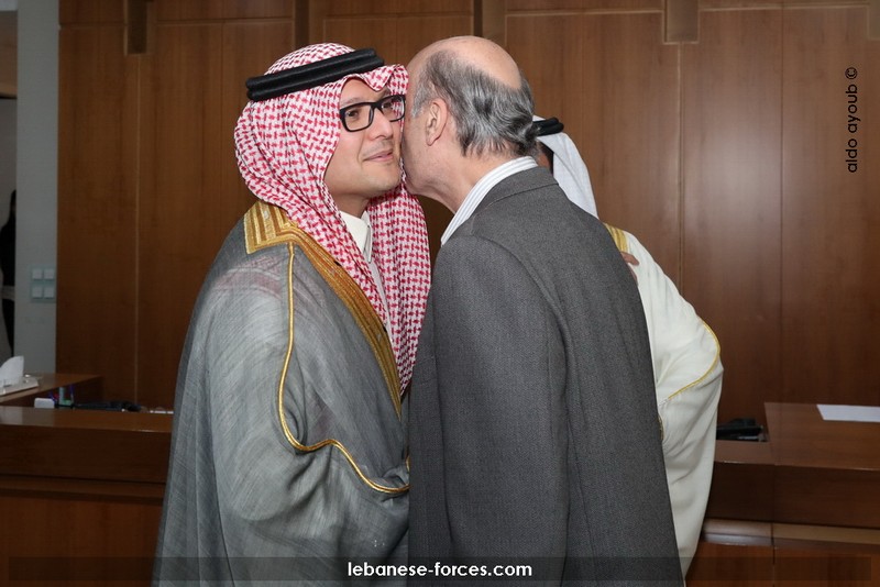 جعجع مستقبلًا بخاري