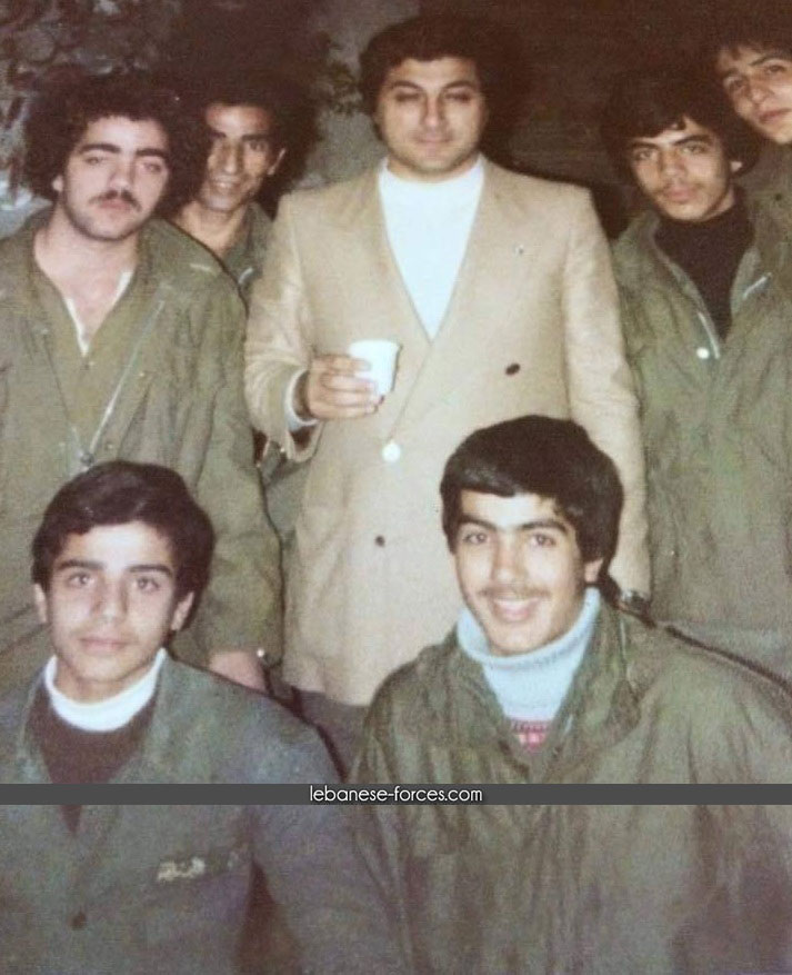 دسبينا في المتراس مع بشير