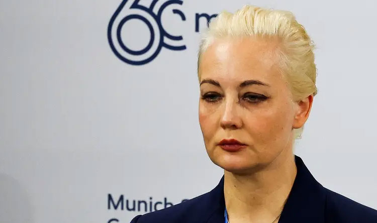 أرملة نافالني: بوتين "قتل" زوجي أرملة نافالني: بوتين "قتل" زوجي