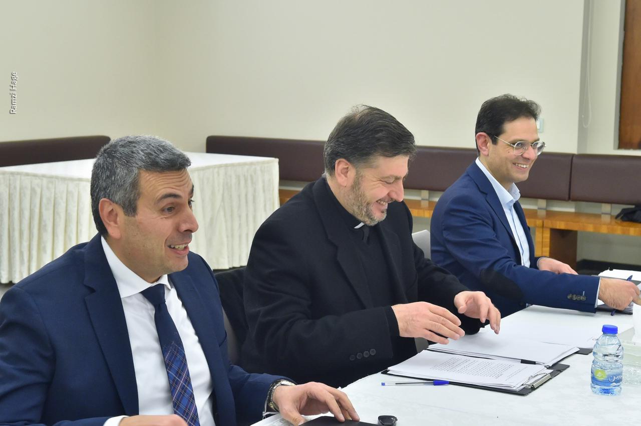 جعجع يفند والأب نصر ثغرات تعديل بعض أحكام قانون الهيئة التعليمية في المدارس الخاصة