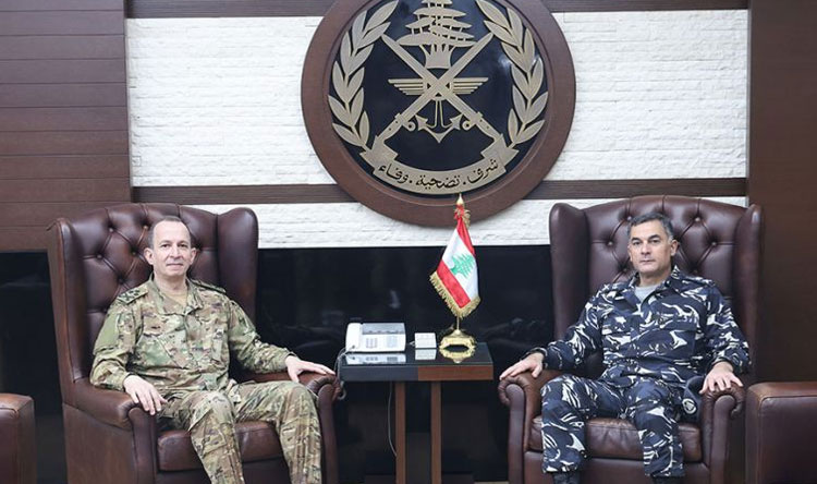 قائد الجيش