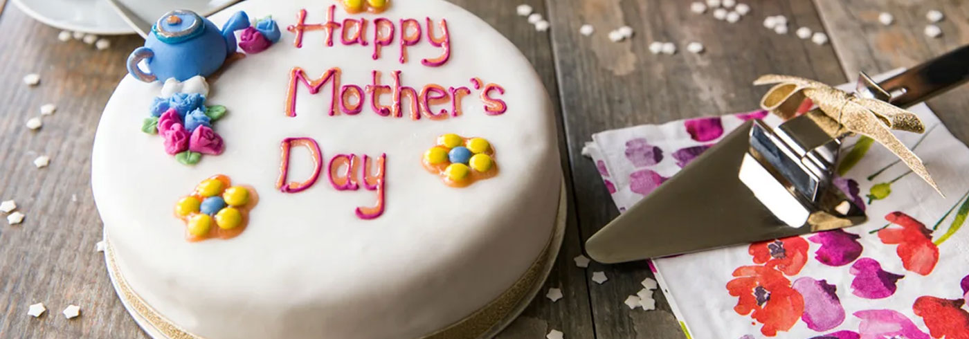 خاص ـ حلويات عيد الأم.. أسعار مرتفعة وحركة واعدة