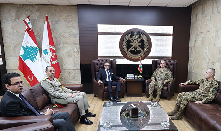 قائد الجيش