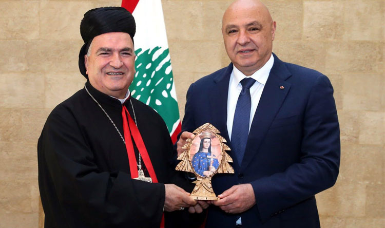 سيدة بشوات