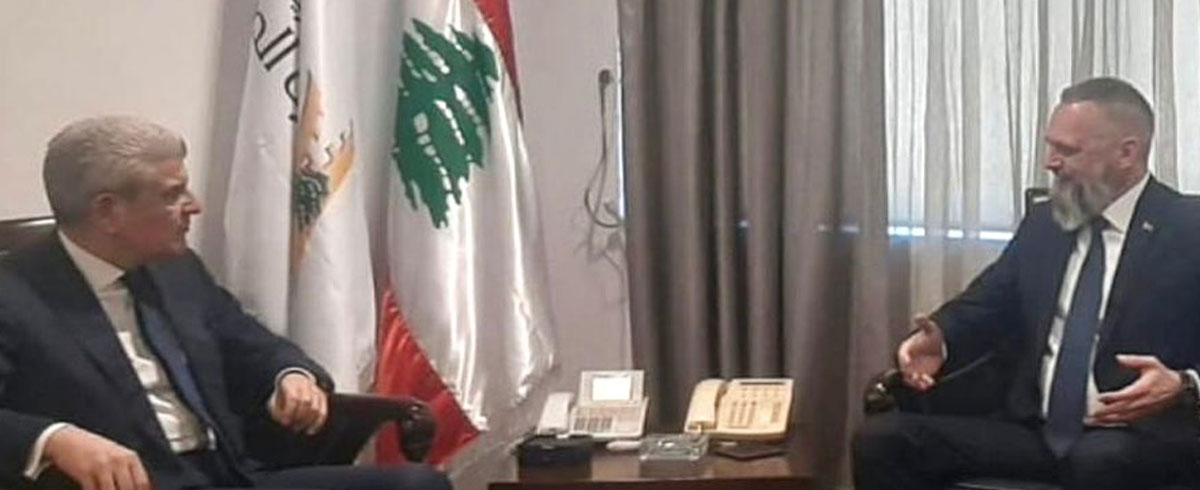 عيسى الخوري