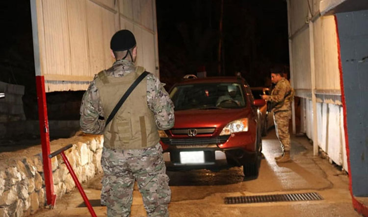 الجيش يوقف 45 شخصًا