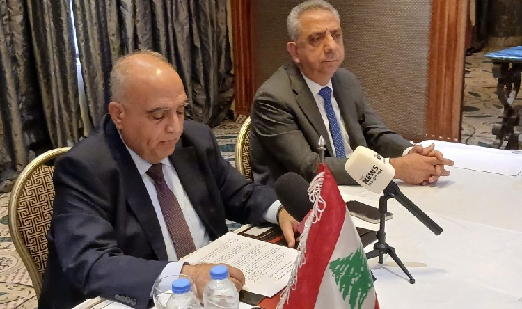 بعينو