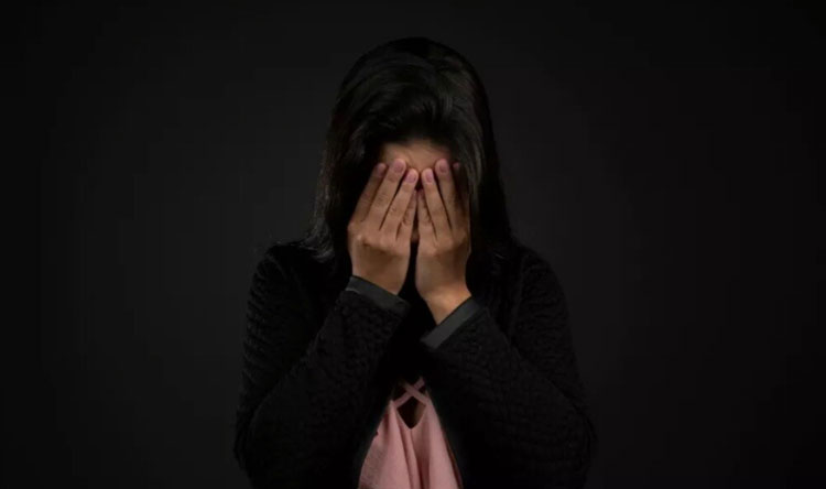 ممثلة