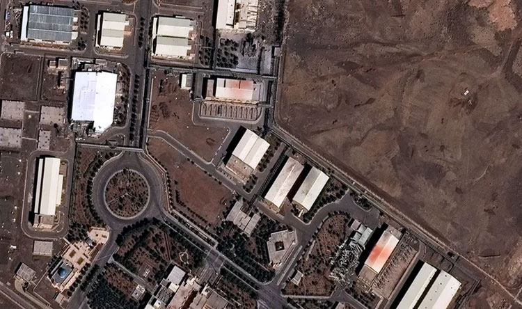 إيران