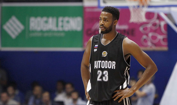 بالفيديو قناص الحكمة الجديد Lebanese Forces Official Website