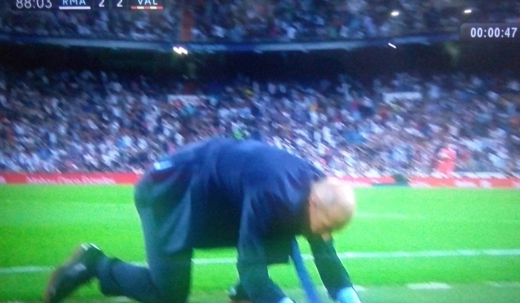 https://www.lstatic.org/UserFiles/images/sports2015/videos/zidane-reaction.jpg