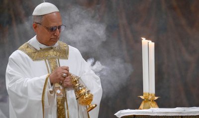 البابا في لبنان.. &#8220;طوبى لصانعي السلام&#8221;