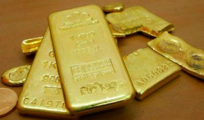 الذهب يواصل التألق مسجلا أعلى مستوياته التاريخية