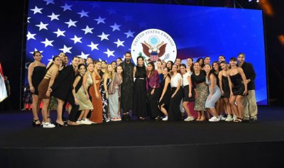 بالفيديو والصور: السفارة الأميركية تستضيف &#8220;مياس&#8221; بحضور مشاهيري ضخم