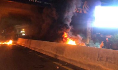 بالفيديو: قطع أوتوستراد الزوق بالإطارات المشتعلة