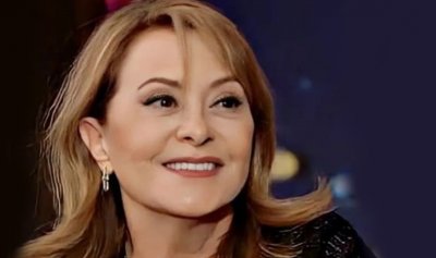 خاص ـ &#8220;قهوتك كيف؟&#8221;: &#8220;الأم بتلمّ&#8221;.. رندا كعدي: لا أنتظر إلّا العدالة السماويّة (مستيكا الخوري)