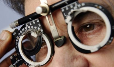 مشاكل البصر تزيد من خطر الإصابة بالخرف