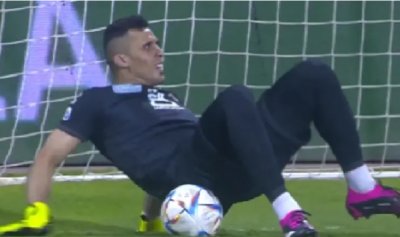 بالفيديو: أغرب التصديات لكرة القدم في الدوري السعودي