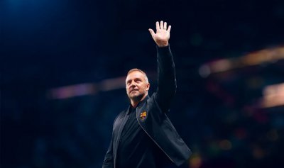 فليك يحيي ذكريات إنريكي مع برشلونة