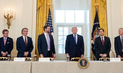 مانشيت موقع “القوات”: هل يكتب ترامب نهاية “نظام الملالي” في طهران؟