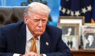 المانشيت ـ تهاوي “المحور”.. إيران “بلا رأس” وترامب: “انتهى الأمر” ولا مكان للميليشيات