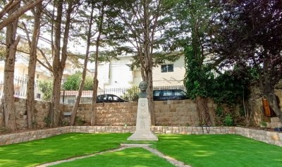 حايك يزور منزل جبران خليل جبران في بشري