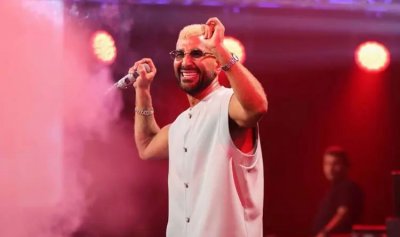 بعد غناء مقطع لكاظم الساهر.. أحمد سعد: “أنا مش بتاع حزن”