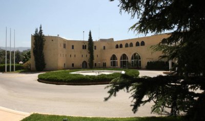 اسم “الانتحاري” في بعبدا لا تحت الطاولات