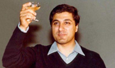 بالفيديو: مصوّر من زمن البشير شاهد على اللحظات الأخيرة