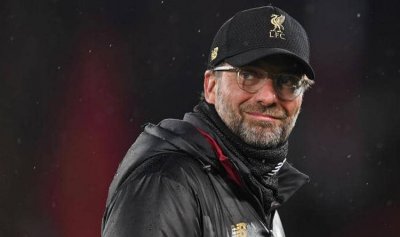 ليفربول يربط كلوب بعقد طويل الأمد