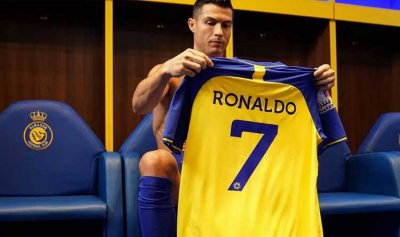 شرط رونالدو لاستمراره في الملاعب
