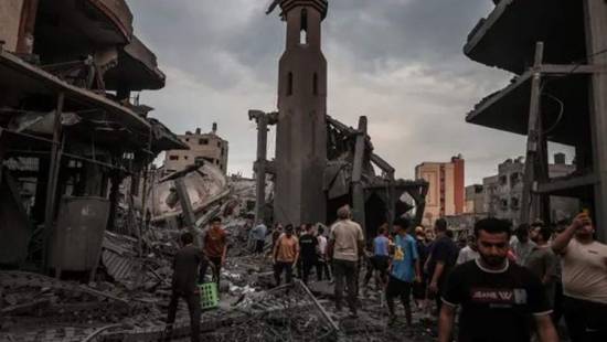 على متن طائرة عسكرية.. وصول أول دفعة من الجرحى الفلسطينيين الى تونس