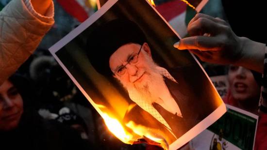 خاص ـ إيران أمام ساعات مصيرية.. حانت لحظة الحسم