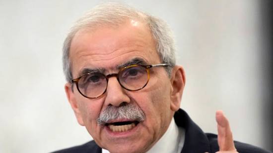 الاستقرار المالي على طاولة السراي