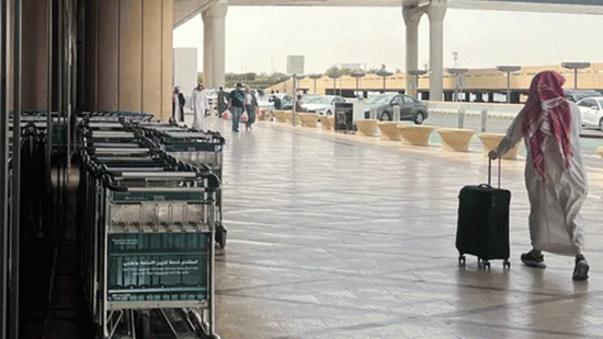 السعودية تمدد تعليق العمليات في مطار الملك خالد